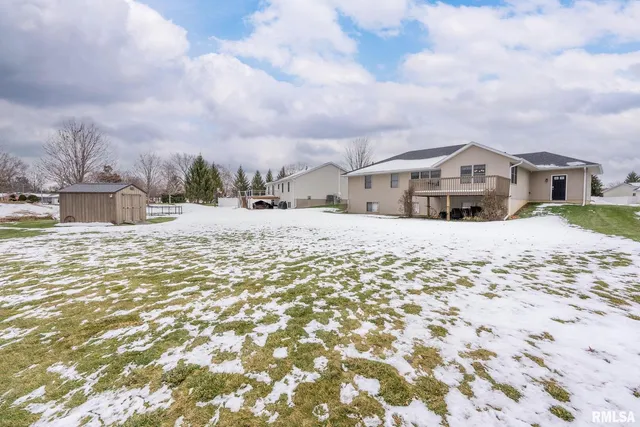 $320,999 | 973 17th Avenue, Silvis, IL 61282