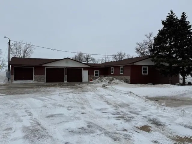 $289,900 | 7953 180th Avenue Southeast, Wahpeton, ND 58075