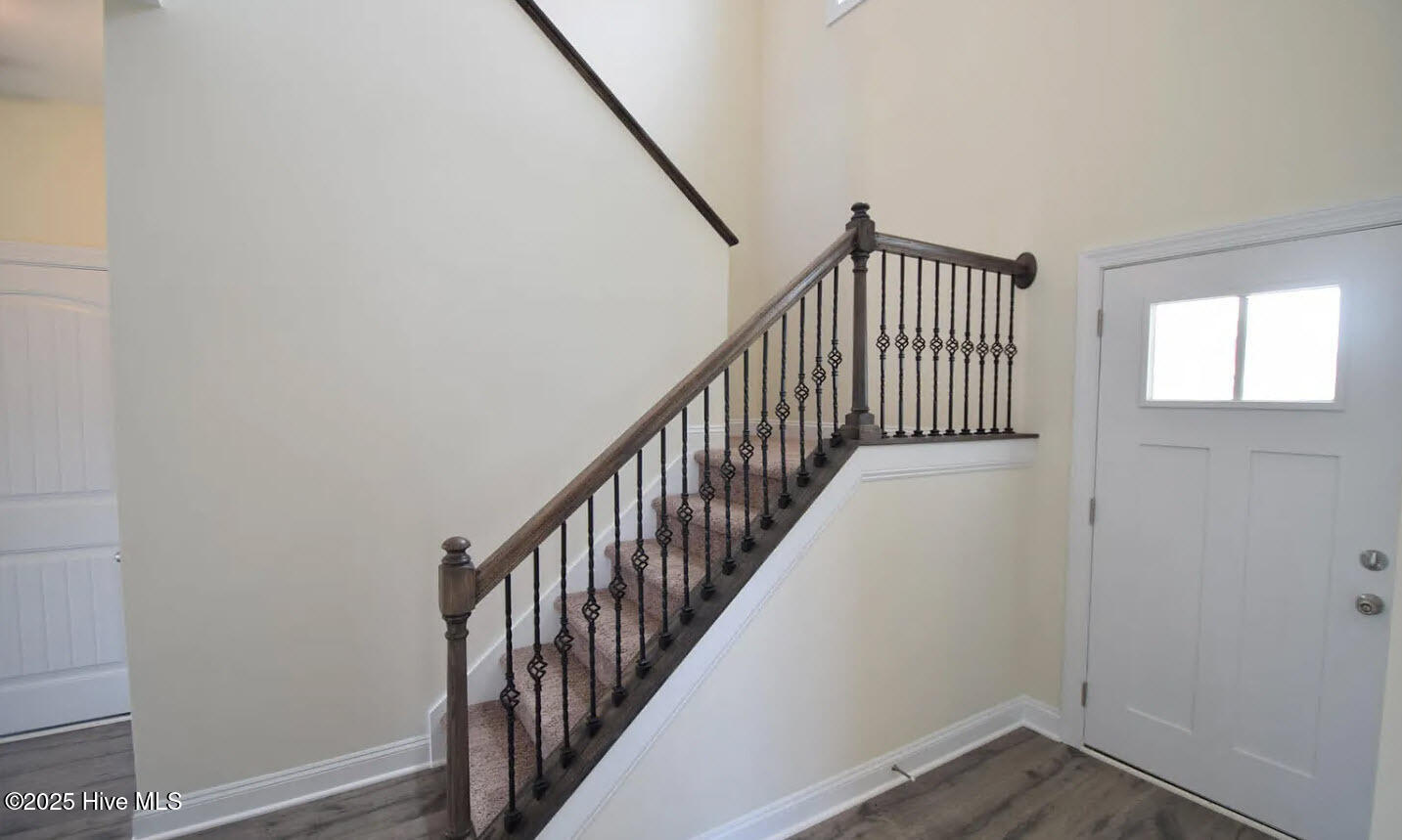 2905 Betty Gresham Lane New Bern, NC 28562 - Photo 12 of 18 stairway