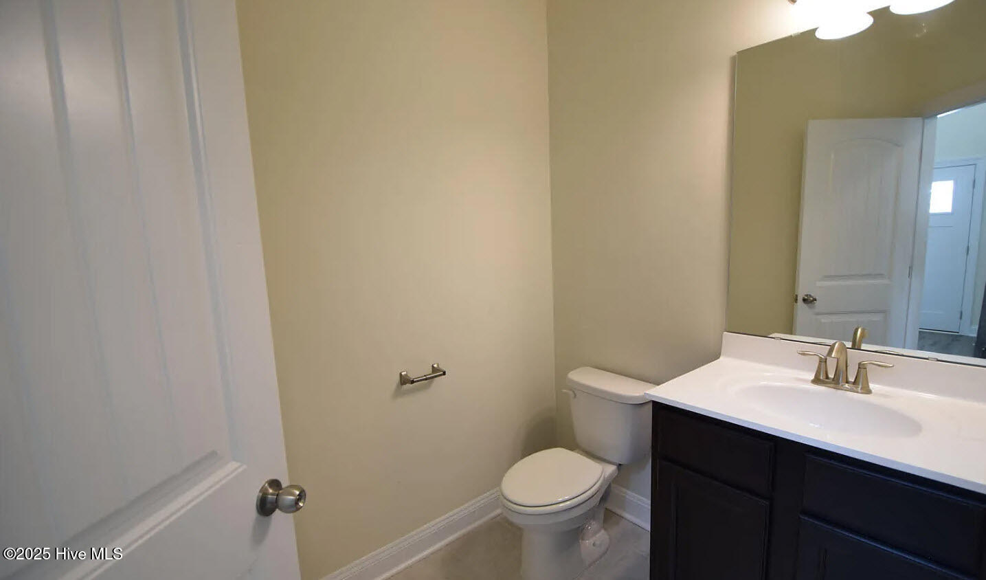 2905 Betty Gresham Lane New Bern, NC 28562 - Photo 18 of 18 Bathroom