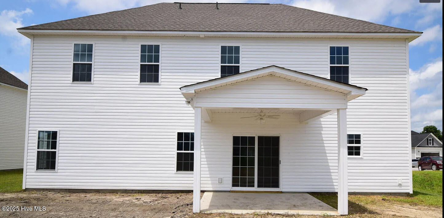 2905 Betty Gresham Lane New Bern, NC 28562 - Photo 2 of 18 Back elevation