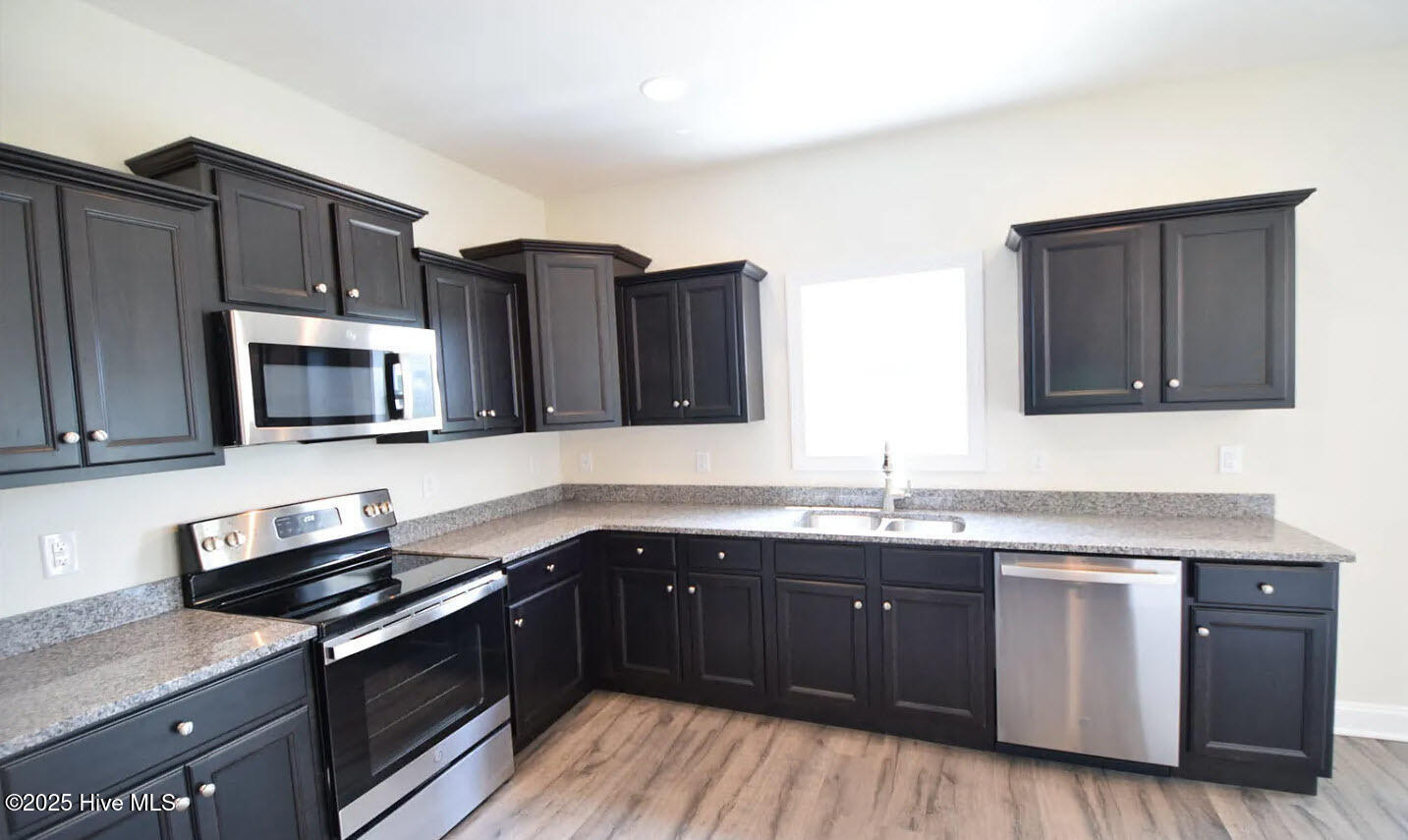 2905 Betty Gresham Lane New Bern, NC 28562 - Photo 5 of 18 kitchen