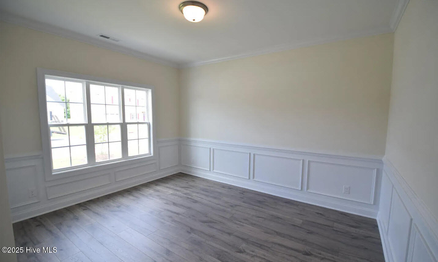 2905 Betty Gresham Lane New Bern, NC 28562 - Photo 8 of 18 family room or office