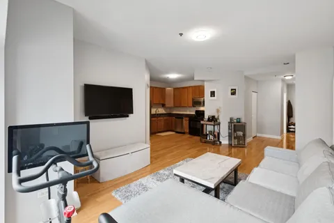 $315,000 | 8 West Monroe Street, Unit 1209, Chicago, IL 60603