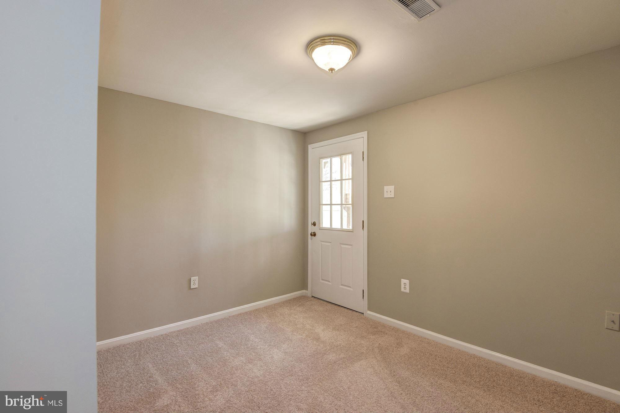 623 West Poplar Road Sterling, VA 20164 - Photo 22 of 30 Bedroom #4
