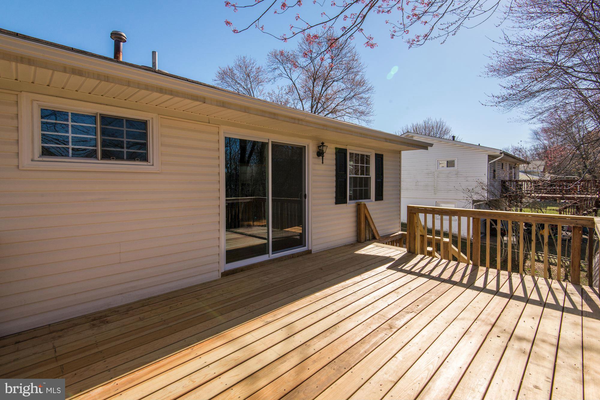 623 West Poplar Road Sterling, VA 20164 - Photo 26 of 30 Deck