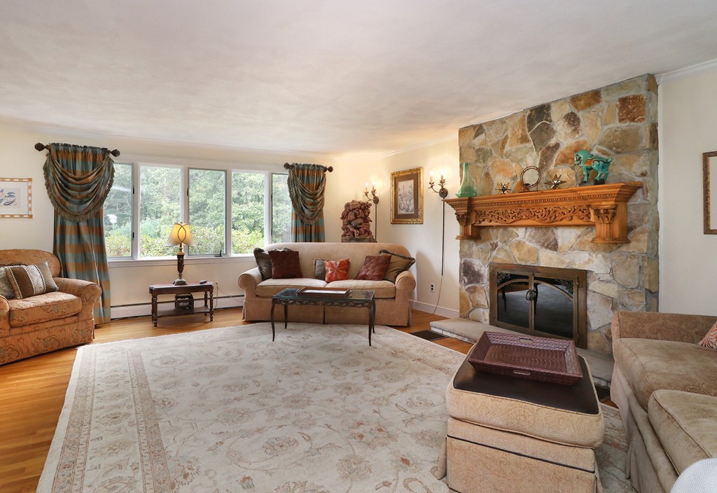 480 Dover Road Westwood, MA 02090 - Photo 3 of 27 Gallery Image 3