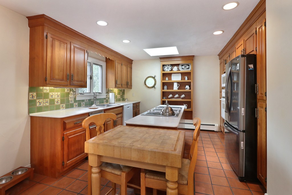 480 Dover Road Westwood, MA 02090 - Photo 7 of 27 Gallery Image 7