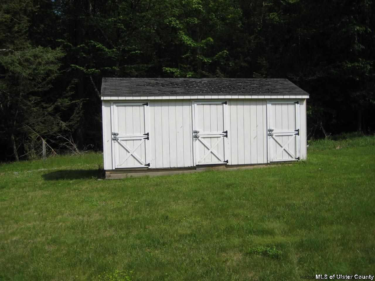 17 Cross Patch Road Woodstock, NY 12495 - Photo 31 of 35 a view of a backyard