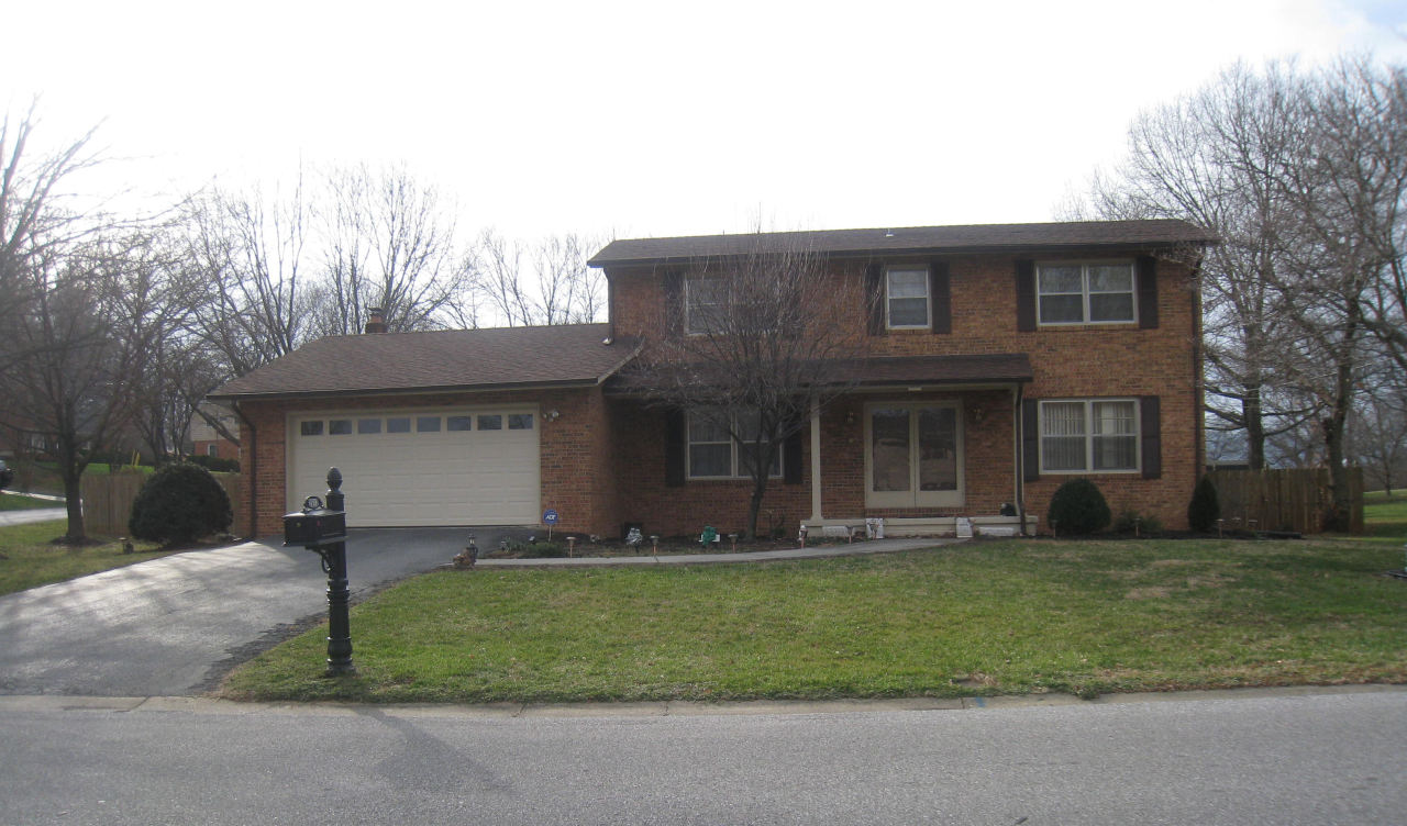 2617 Sharmar Road Roanoke, VA 24018 - Photo 1 of 36 2617 Sharmar Rd