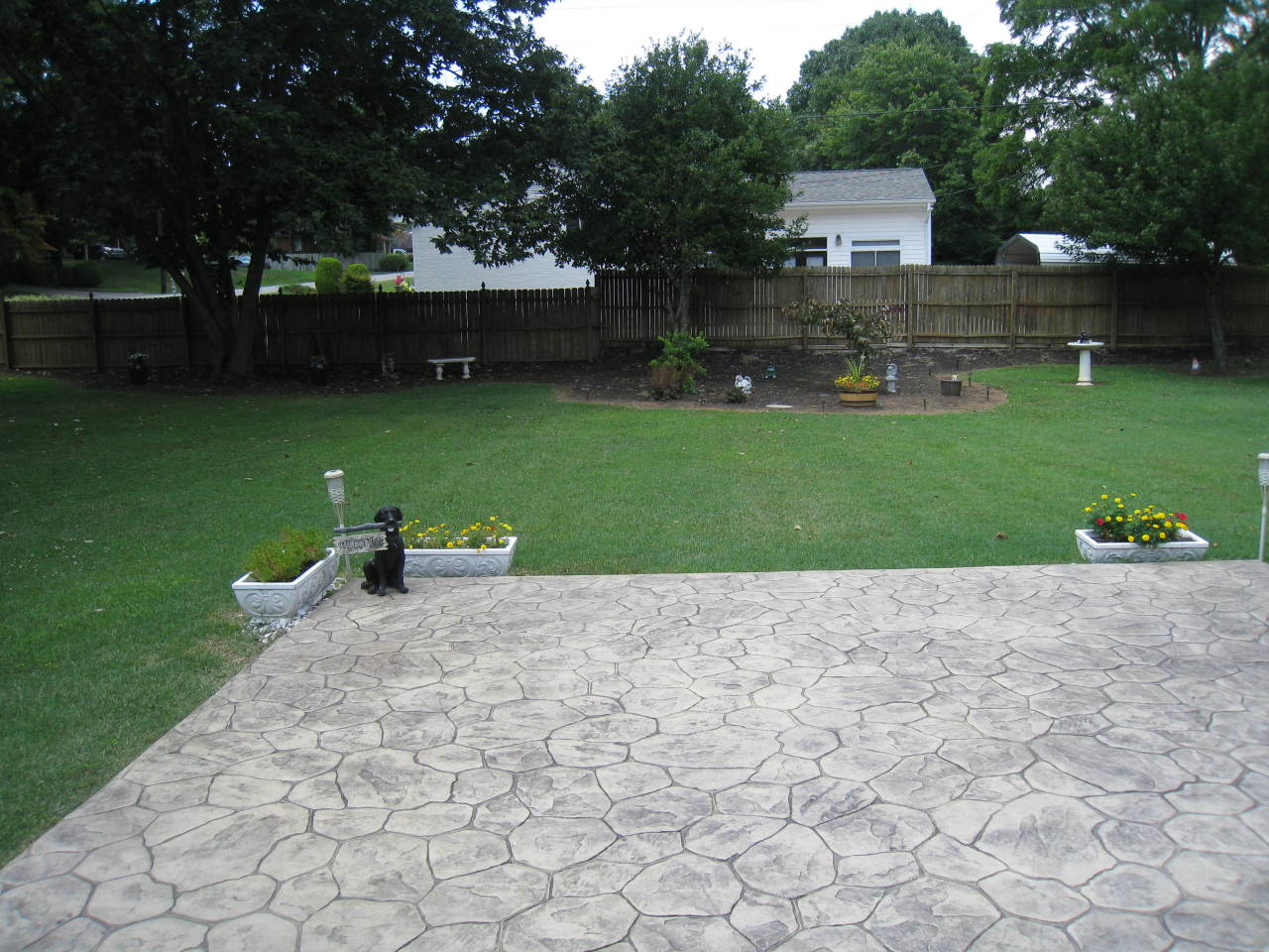 2617 Sharmar Road Roanoke, VA 24018 - Photo 33 of 36 Stamped concrete patio
