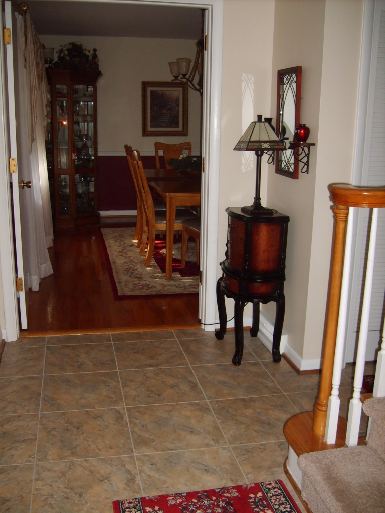 2617 Sharmar Road Roanoke, VA 24018 - Photo 7 of 36 Foyer to Dining Room