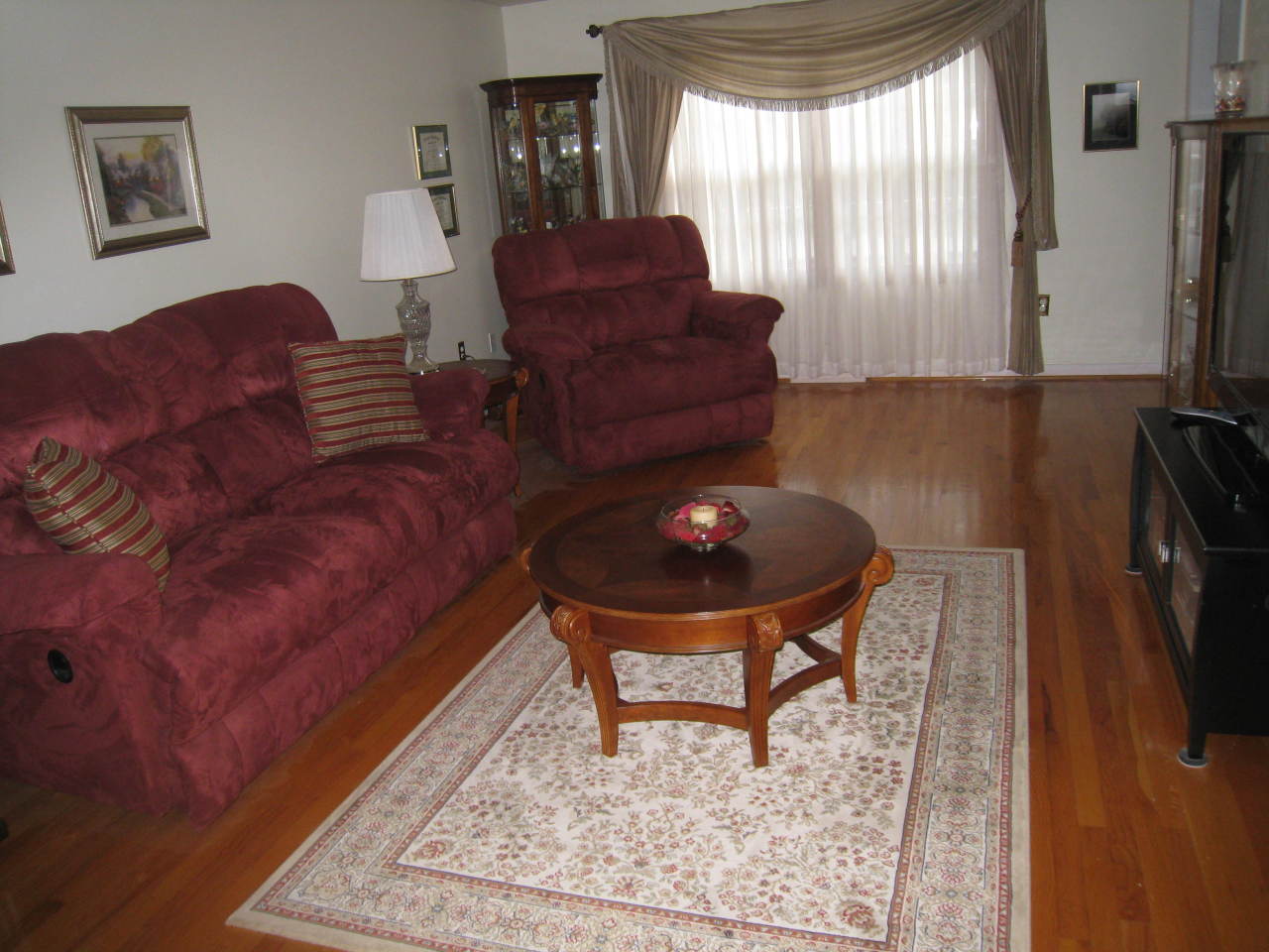 2617 Sharmar Road Roanoke, VA 24018 - Photo 10 of 36 Living Room