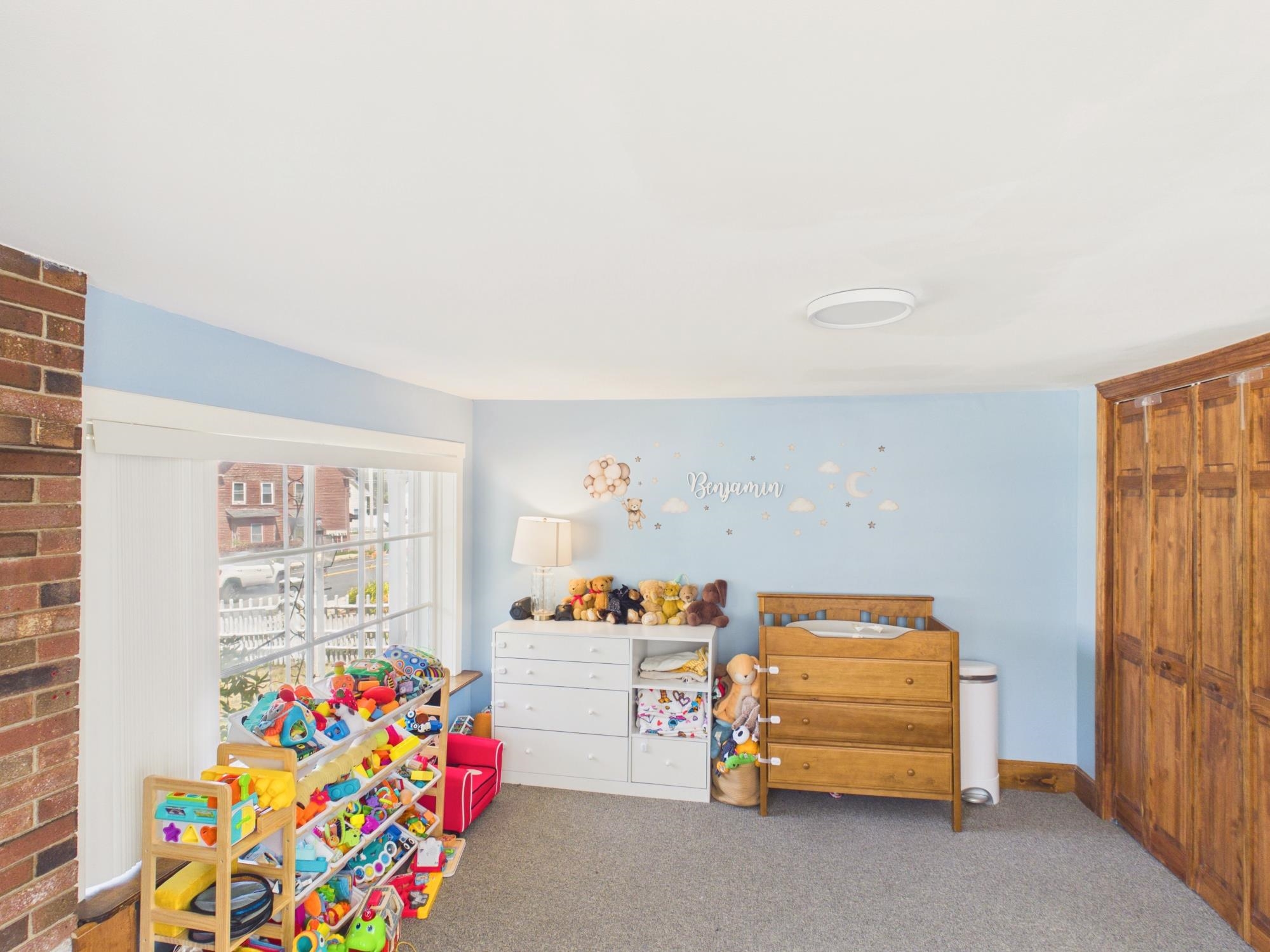 29 Manchester Street Nashua, NH 03064 - Photo 18 of 42