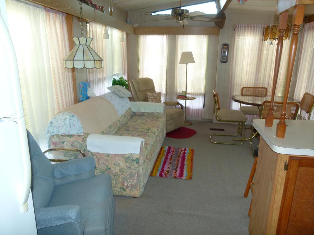 1213 Linda Road, Unit 48 Okeechobee, FL 34974 - Photo 11 of 24 Living Room