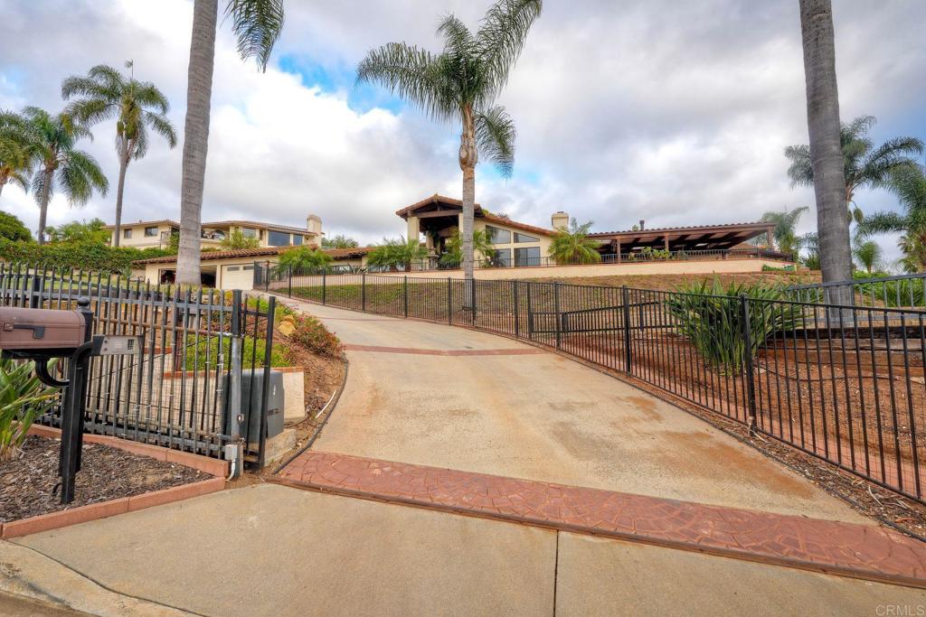1817 Queens Way Vista, CA 92084 - Photo 56 of 61