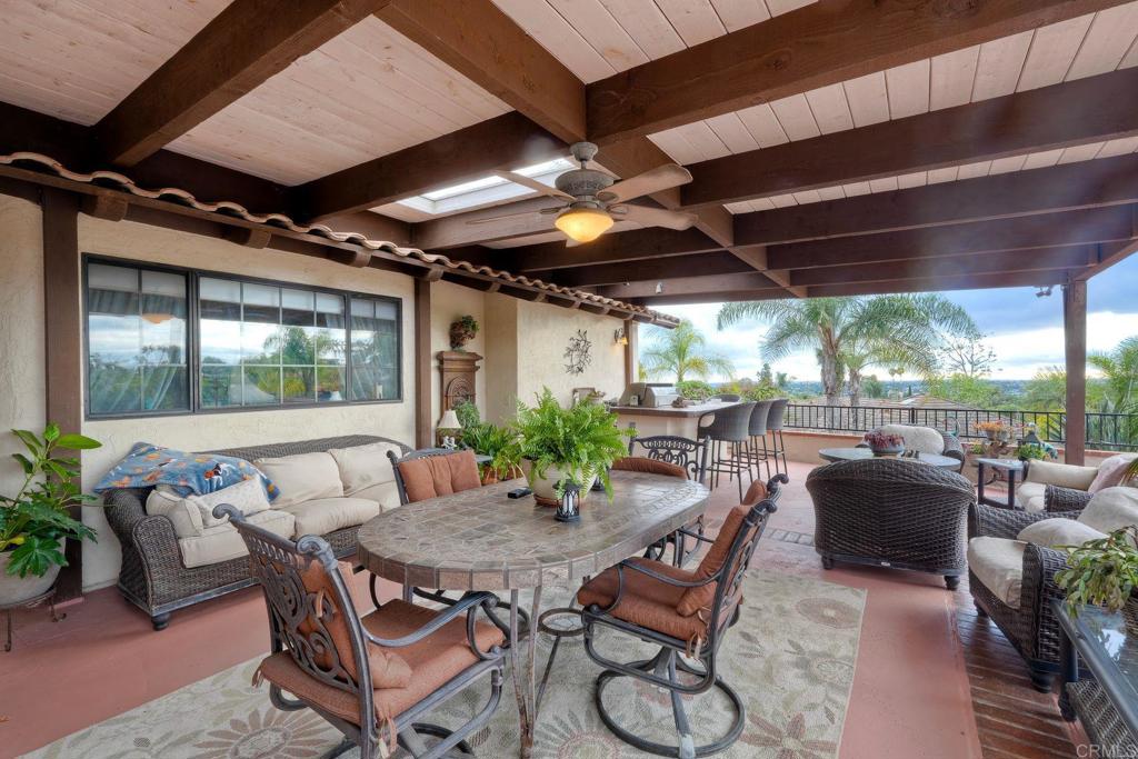 1817 Queens Way Vista, CA 92084 - Photo 9 of 61
