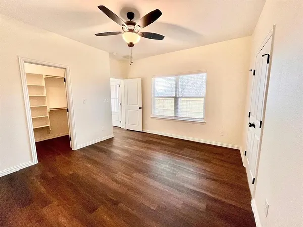 $1,735 | 327-329 East Nelson Street, Unit 329, Denison, TX 75021