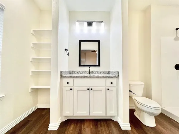 $1,735 | 327-329 East Nelson Street, Unit 329, Denison, TX 75021