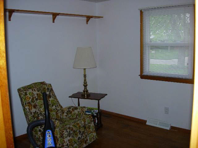 1017 East Cooper Road Muncie, IN 47303 - Photo 8 of 9 Gallery Image 8