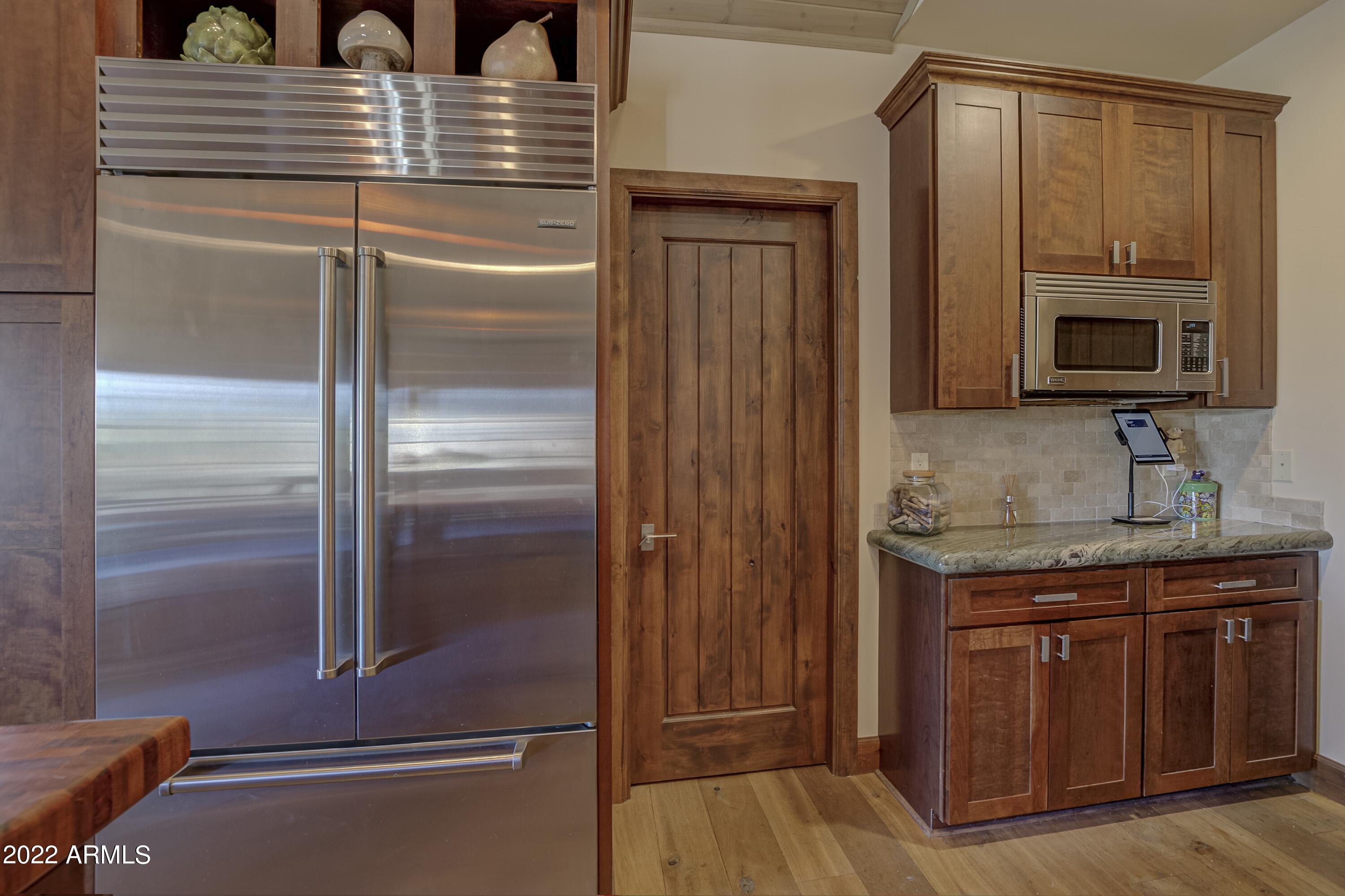 2800 East Rim Club Drive Payson, AZ 85541 - Photo 17 of 101 Sub Zero Fridge/Freezor