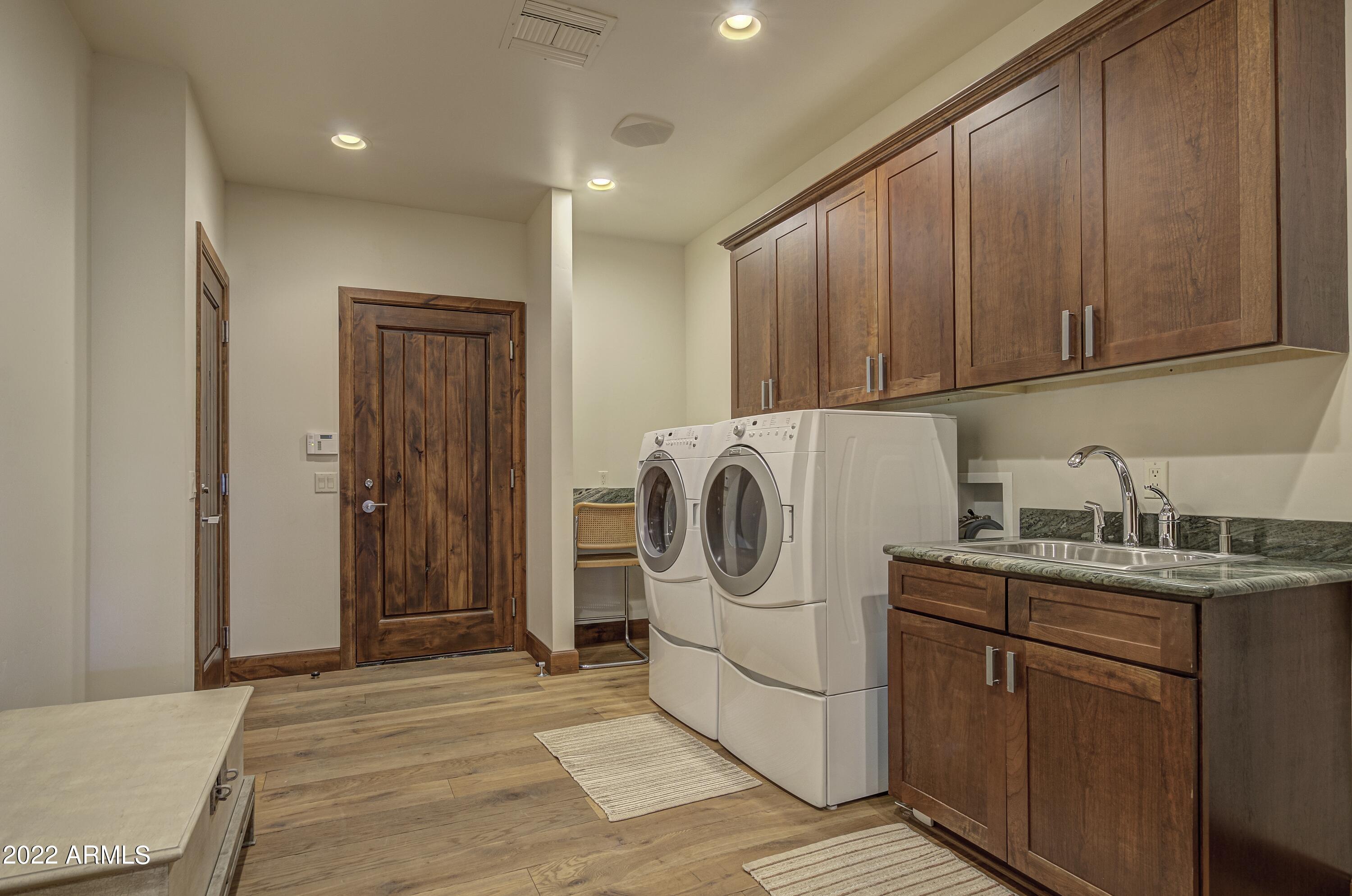 2800 East Rim Club Drive Payson, AZ 85541 - Photo 77 of 101 Main Level Laundry