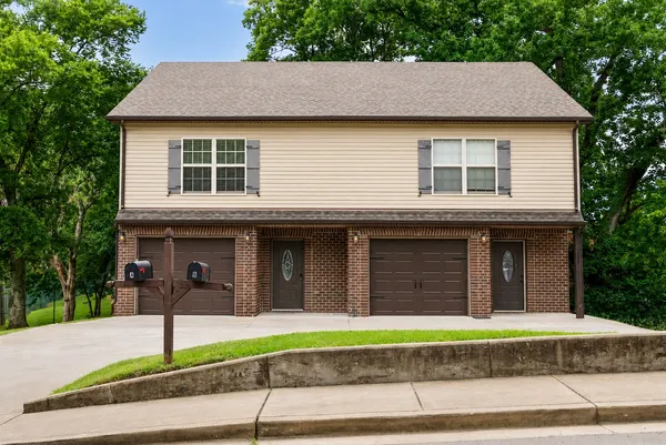 $1,150 | 754 Robb Avenue, Unit A, Clarksville, TN 37040