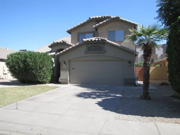 $2,400 | 2315 South Peppertree Drive, Gilbert, AZ 85295