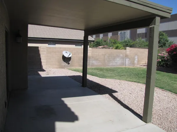 $2,400 | 2315 South Peppertree Drive, Gilbert, AZ 85295