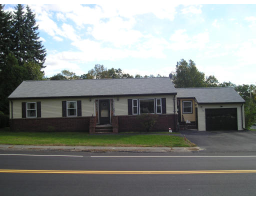 896 Riverside Drive Methuen, MA 01844 - Photo 1 of 3 Gallery Image 1