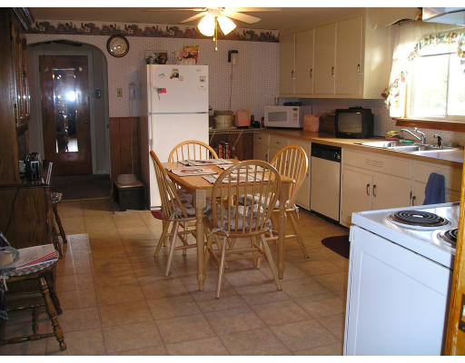 896 Riverside Drive Methuen, MA 01844 - Photo 3 of 3 Gallery Image 3