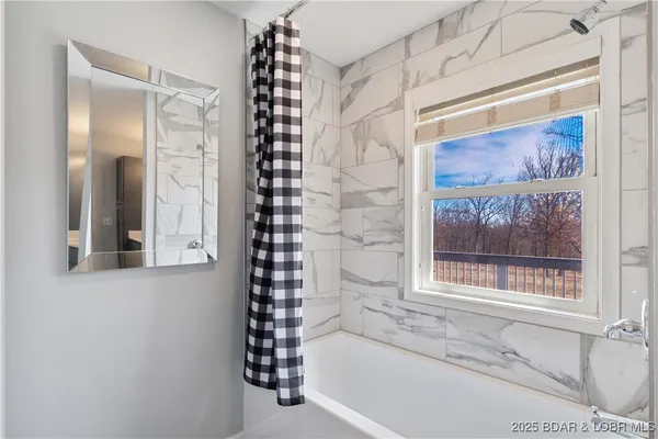 $875,000 | 172 Flagstone Road, Gravois Mills, MO 65037