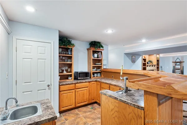 $875,000 | 172 Flagstone Road, Gravois Mills, MO 65037