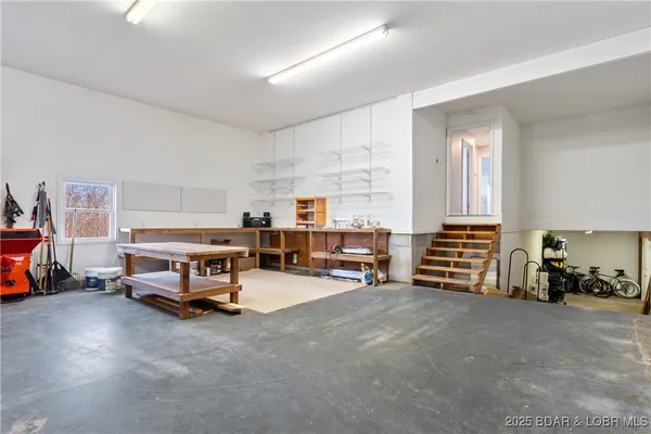 $875,000 | 172 Flagstone Road, Gravois Mills, MO 65037