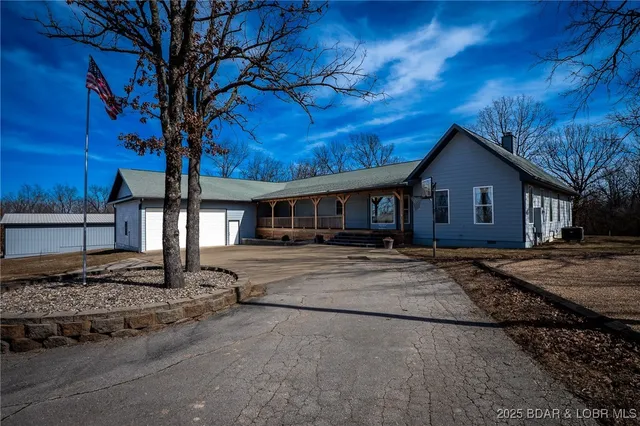 $895,000 | 172 Flagstone Road, Gravois Mills, MO 65037