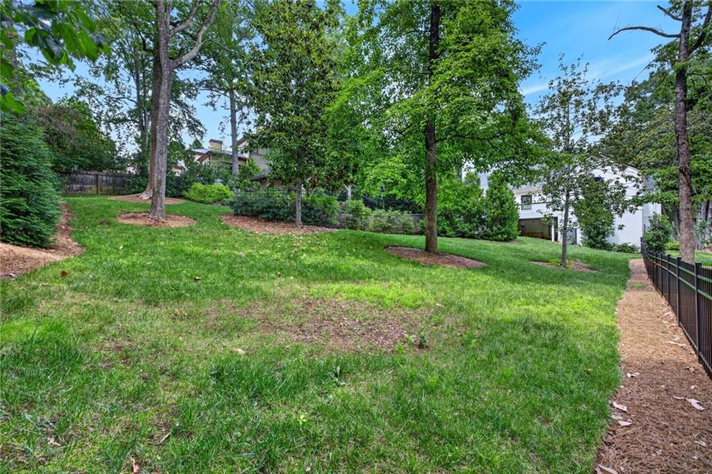 62 Blackland Road Northwest Atlanta, GA 30342 - Photo 34 of 40