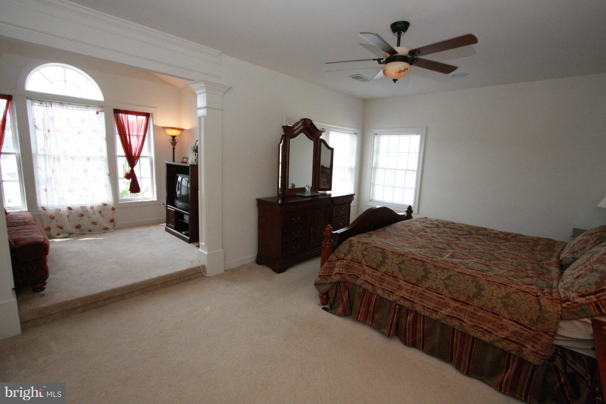 12007 Chestnut Glen Road Clarksburg, MD 20871 - Photo 13 of 29 Bedroom (Master)