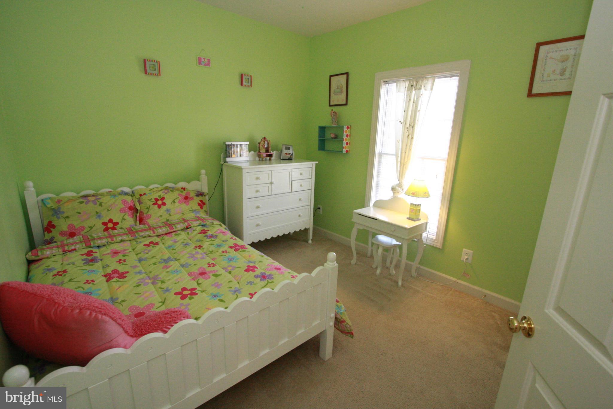 12007 Chestnut Glen Road Clarksburg, MD 20871 - Photo 19 of 29 Bedroom