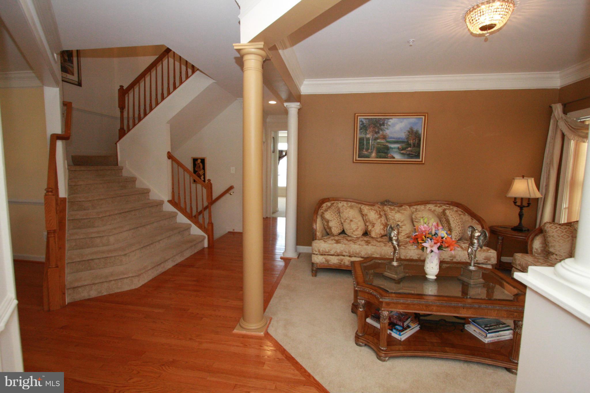 12007 Chestnut Glen Road Clarksburg, MD 20871 - Photo 3 of 29 Interior (General)