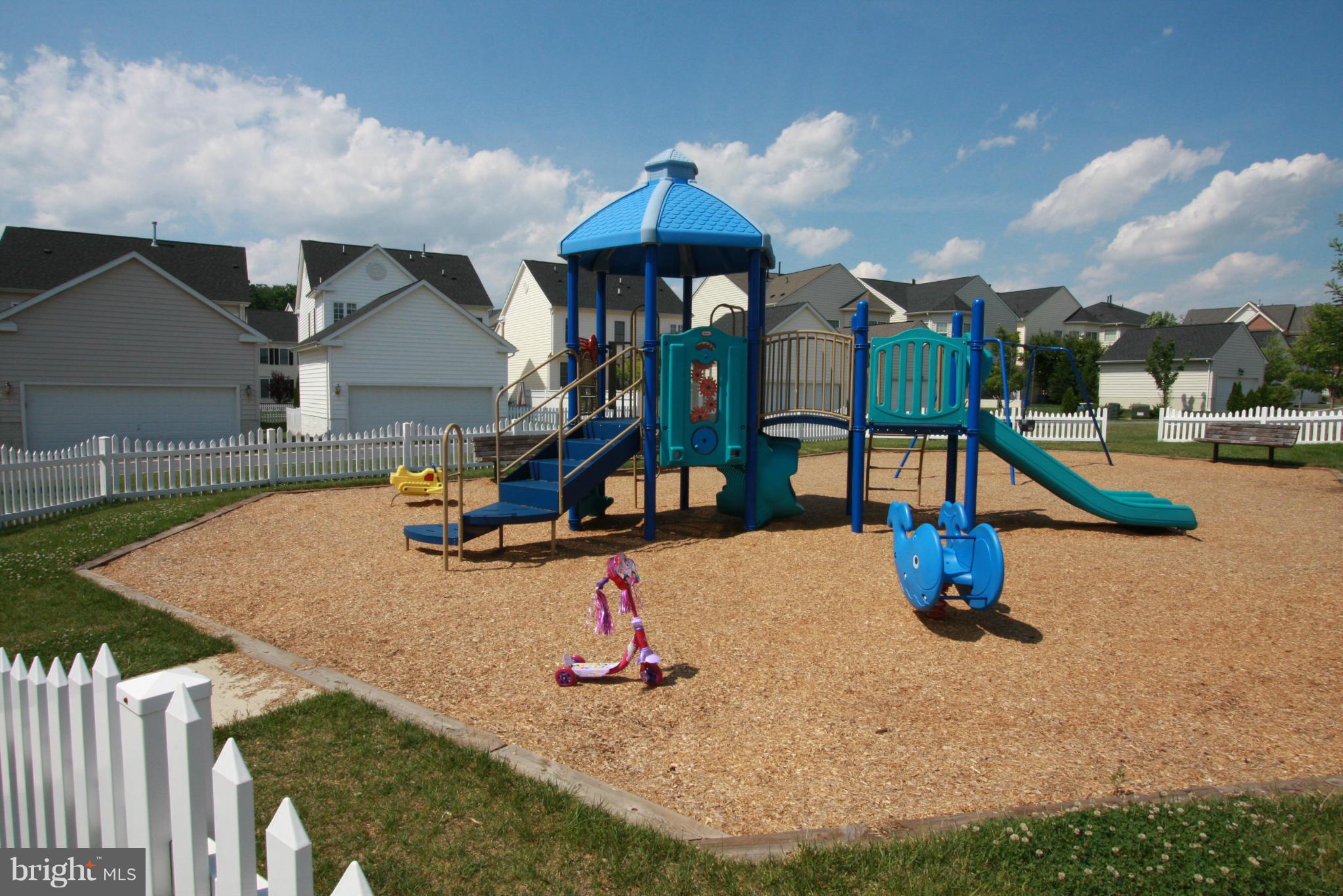 12007 Chestnut Glen Road Clarksburg, MD 20871 - Photo 27 of 29 Community