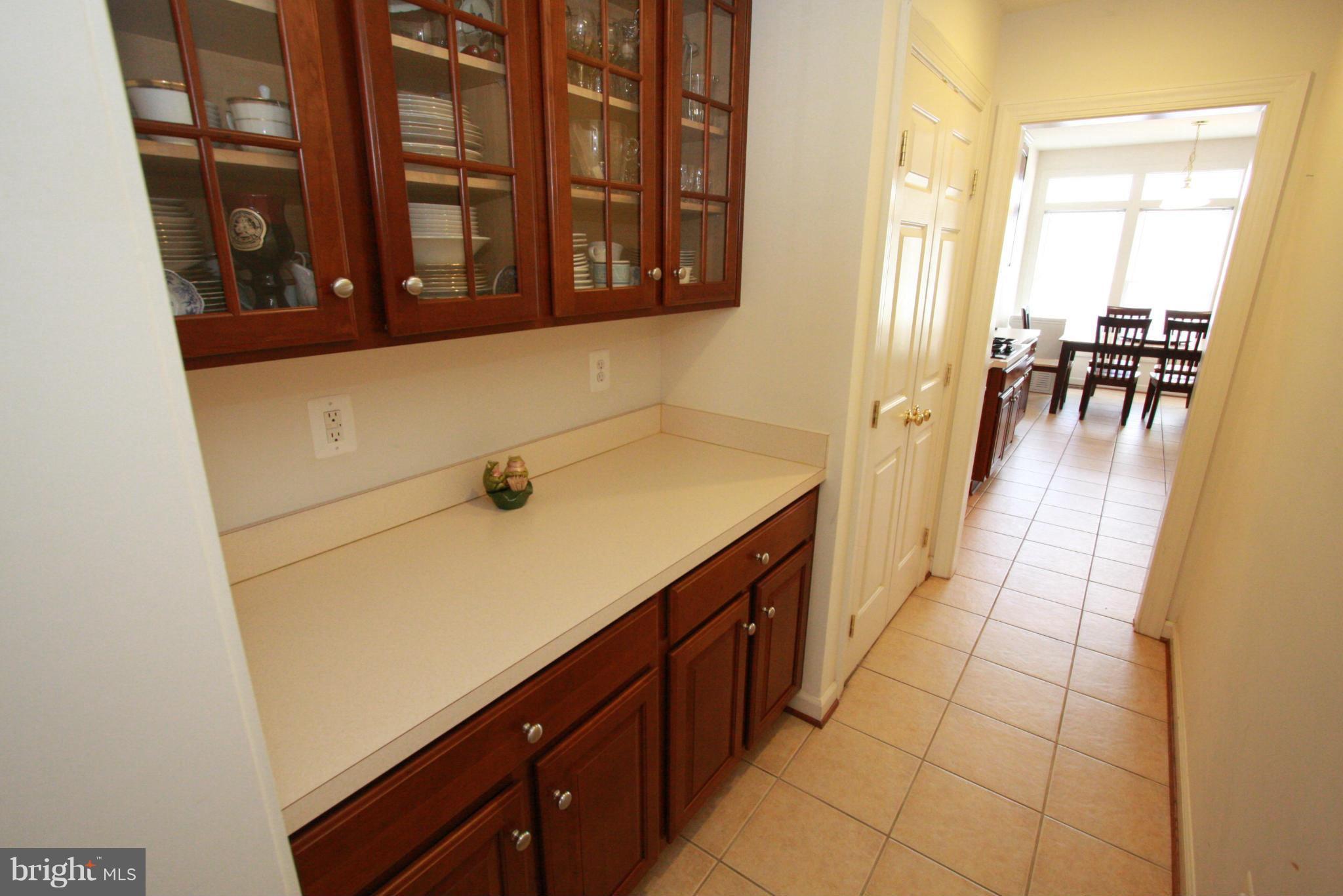 12007 Chestnut Glen Road Clarksburg, MD 20871 - Photo 8 of 29 Dining Room