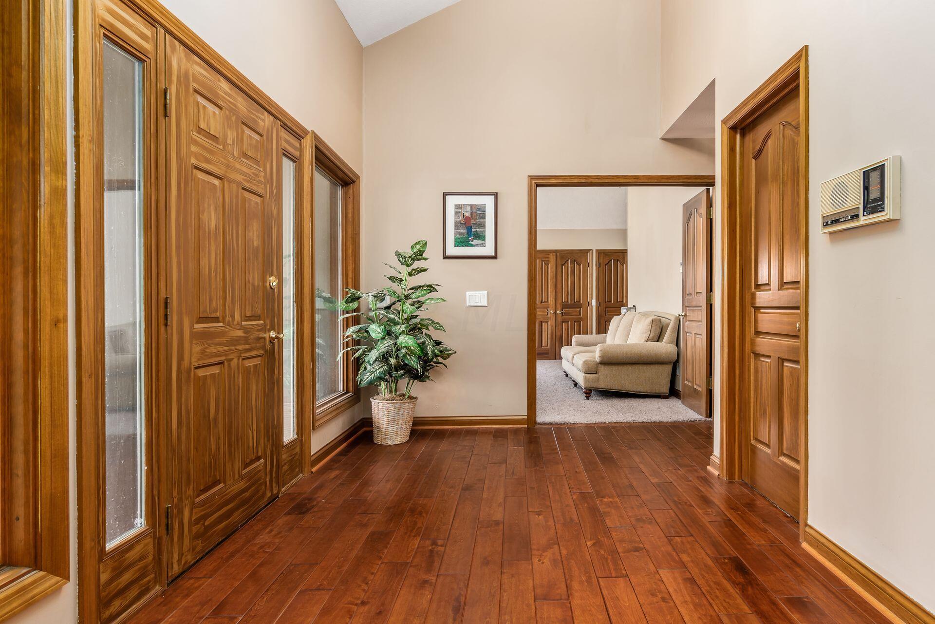 9083 Taylor Road Orient, OH 43146 - Photo 24 of 93 Foyer Showing Owner's Suite