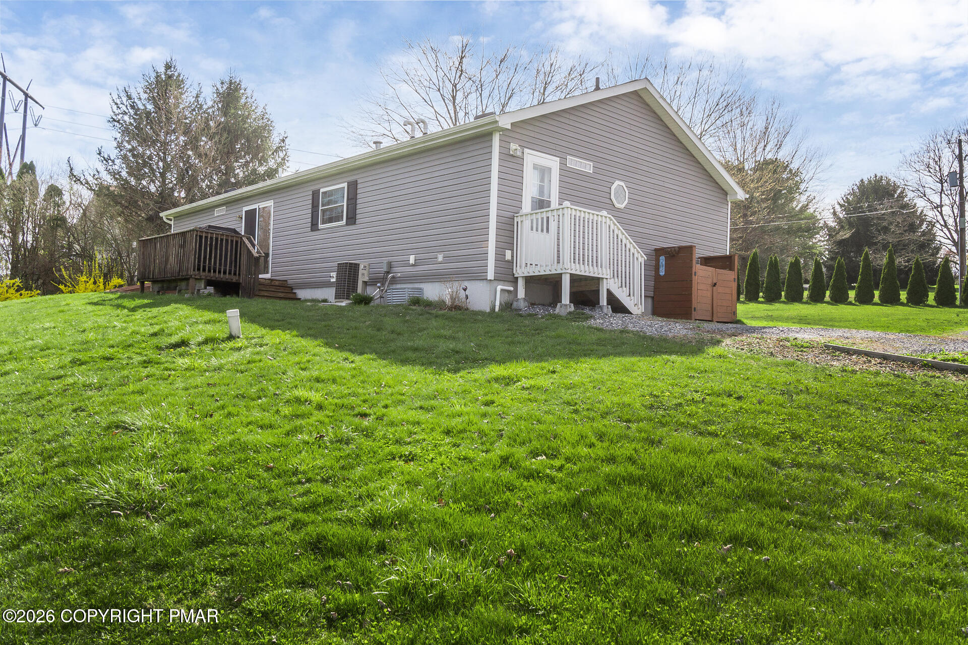 838 South Dogwood Road Walnutport, PA 18088 - Photo 7 of 45 7