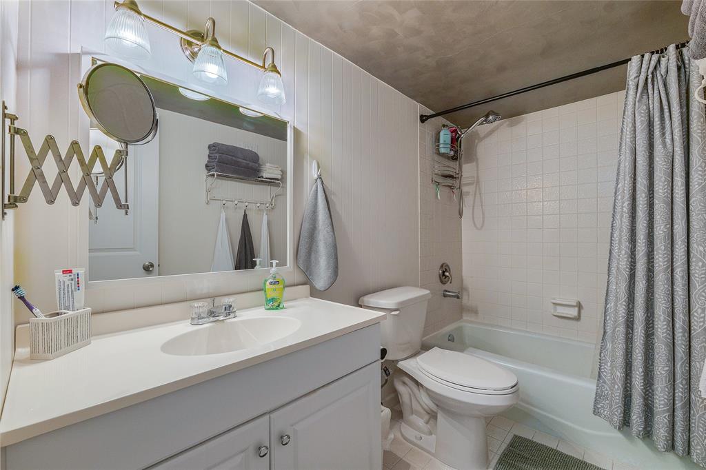 3920 Inverrary Boulevard, Unit 404C Lauderhill, FL 33319 - Photo 25 of 51