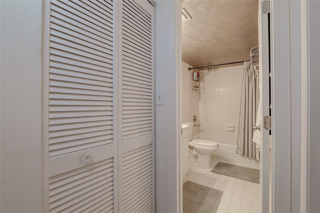 3920 Inverrary Boulevard, Unit 404C Lauderhill, FL 33319 - Photo 27 of 51