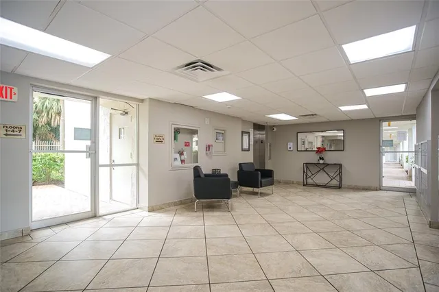 $139,000 | 3920 Inverrary Boulevard, Unit 404C, Lauderhill, FL 33319