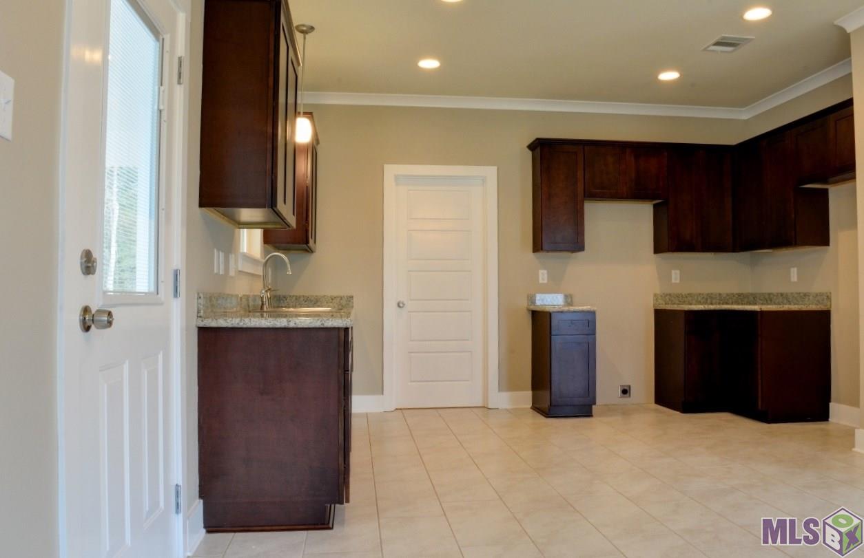 30674 Milton Road Walker, LA 70785 - Photo 8 of 26 Gallery Image 8