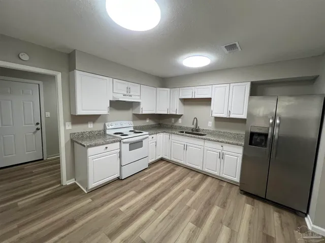 $1,050 | 821 Calhoun Avenue, Unit A, Pensacola, FL 32507