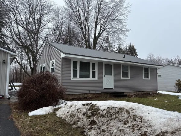 $177,900 | 9 Nelson Street, Murray, NY 14470