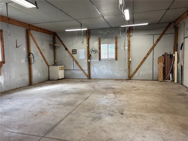 $177,900 | 9 Nelson Street, Murray, NY 14470